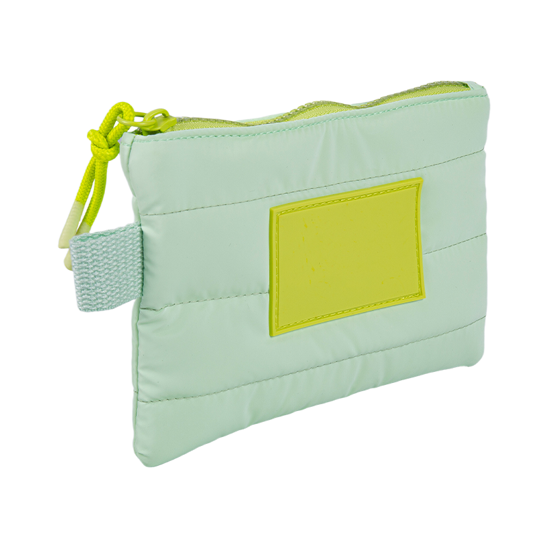 Tumawid ng bag ng pasaporte